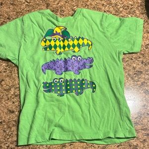 Vibrant Green Kids Tee with Playful Alligator Design